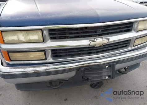 1995 Chevrolet Tahoe K1500 z USA, uszkodzony, nr VIN 3GNEK18K5SG119079